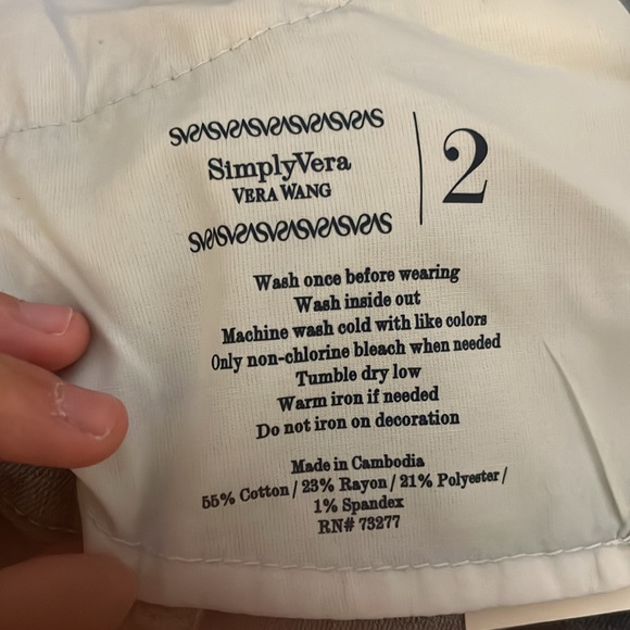 NWT Simply Vera Wang Capri Mid Rise Clear Sky Blue Roll Cuff Distressed Jeans 2 - Picture 12 of 15